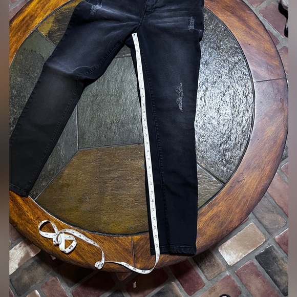 Royalty For Me black ankle jeans. Size 8. Preowned. - Picture 3 of 15